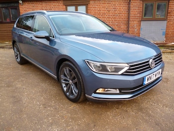 Used Volkswagen Passat 2017 for sale - 76823735: Photo