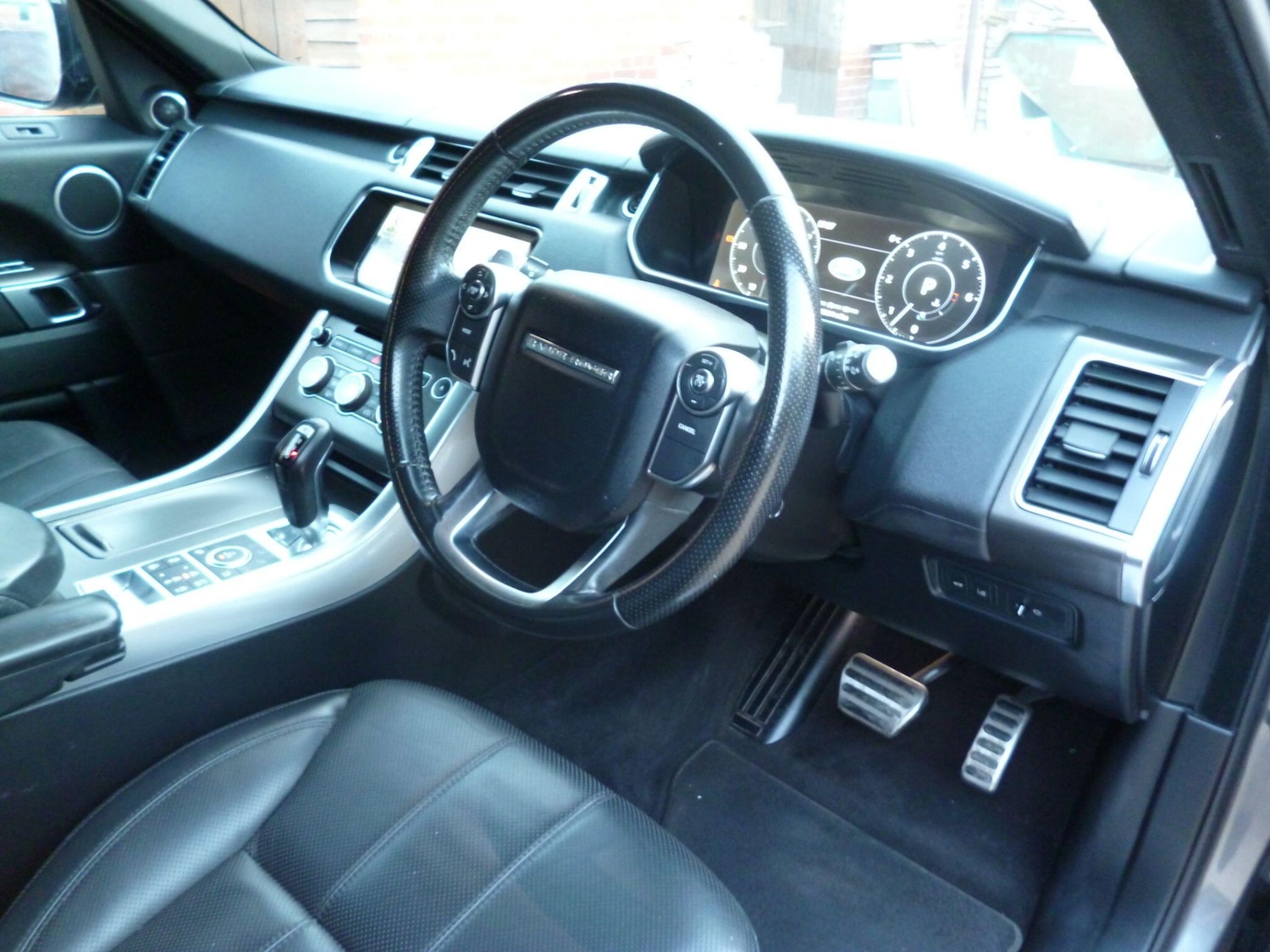 Used Land Rover Range Rover Sport 2017 for sale - 76476492: Photo 12