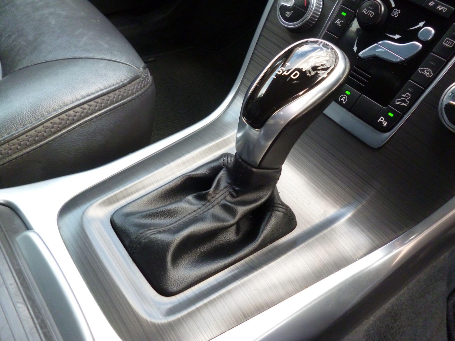 Used Volvo XC70 2016 for sale - 76913733: Photo 20