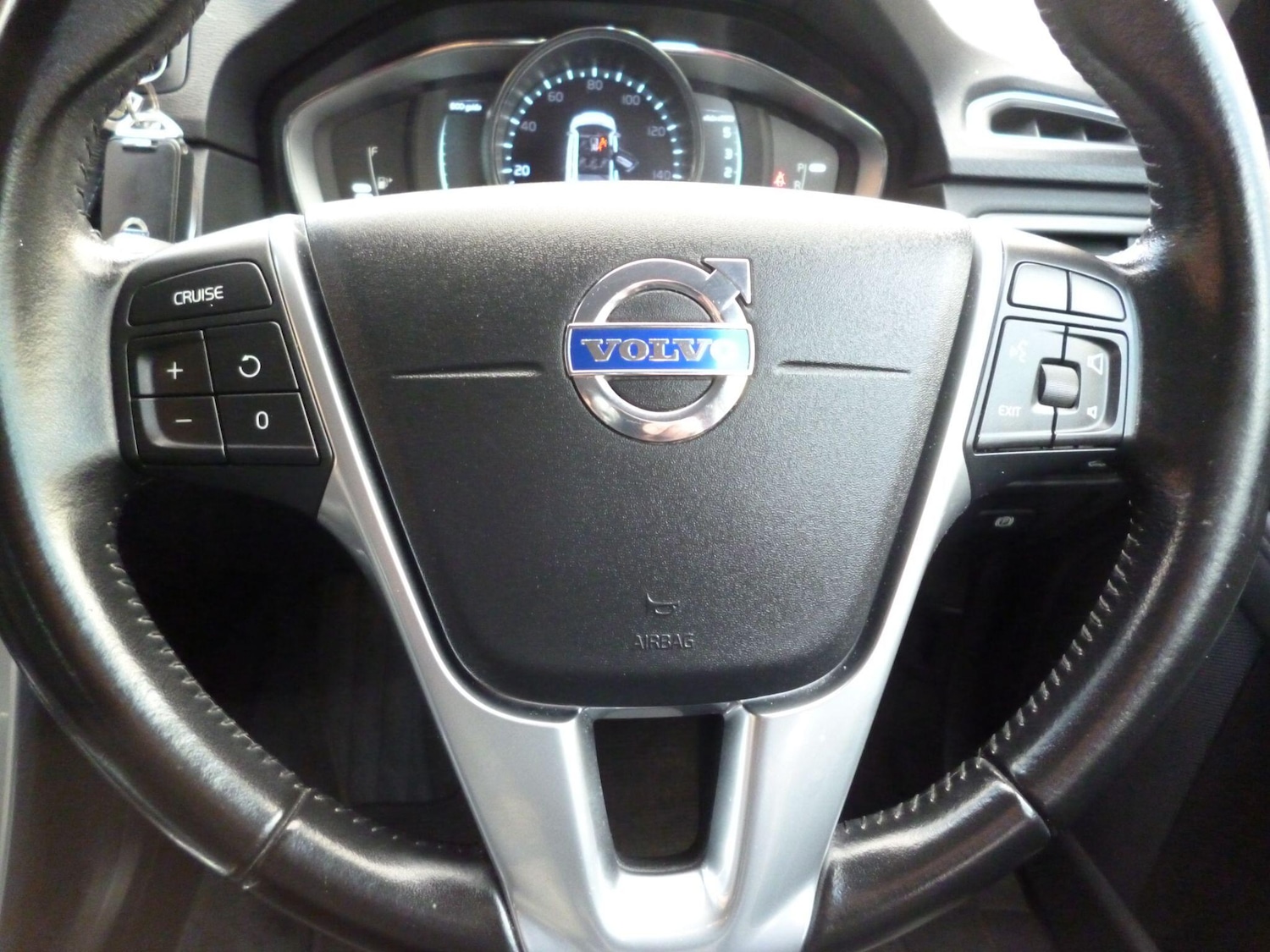 Used Volvo XC70 2016 for sale - 76913733: Photo 23