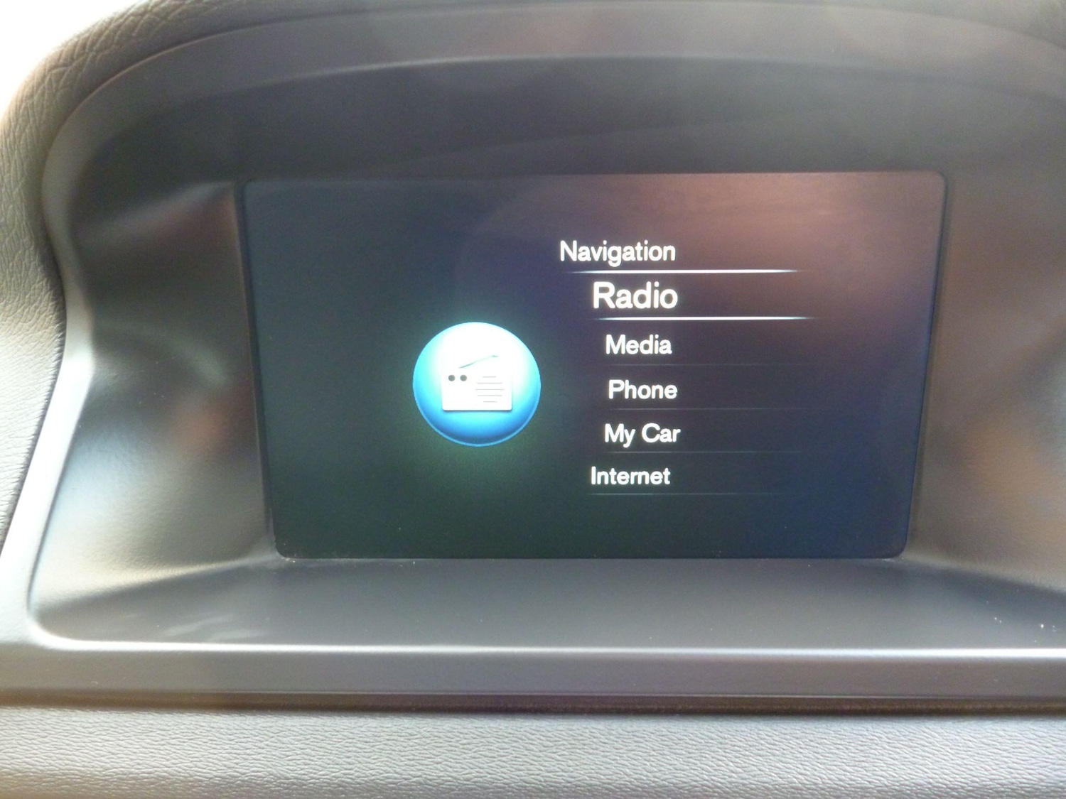 Used Volvo XC70 2016 for sale - 76913733: Photo 28