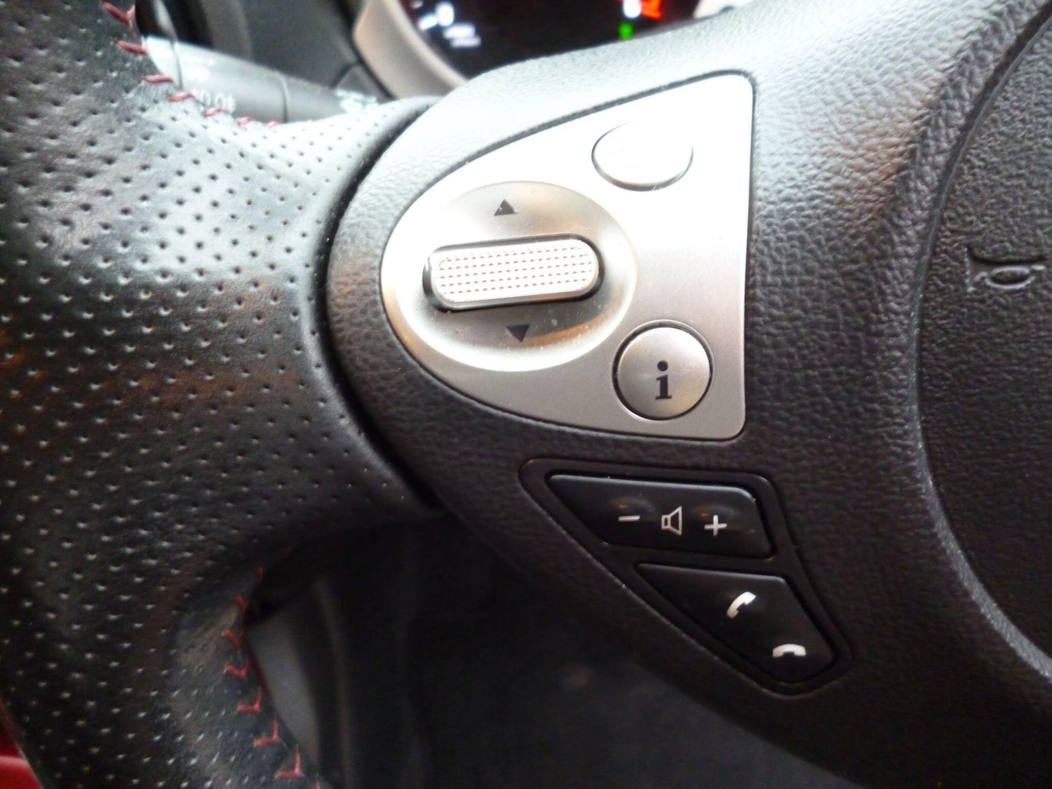 Used Nissan Juke 2015 for sale - 77029761: Photo 20