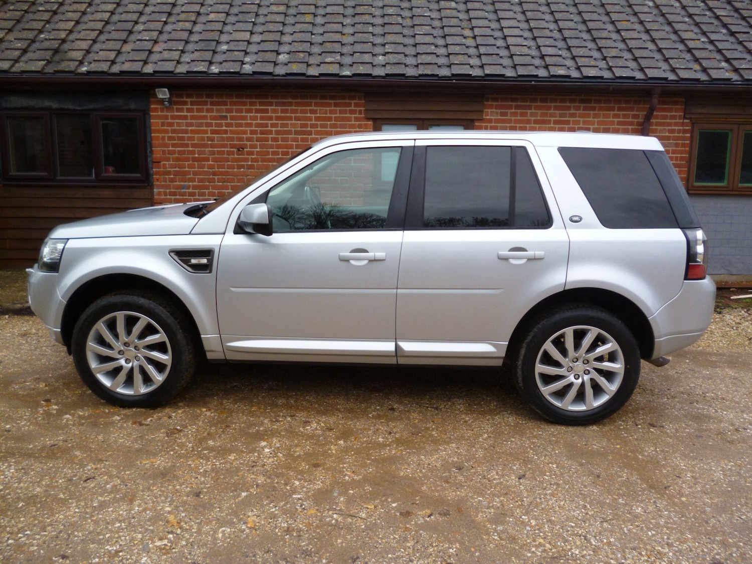 Used Land Rover Freelander 2 2014 for sale - 76728914: Photo 2