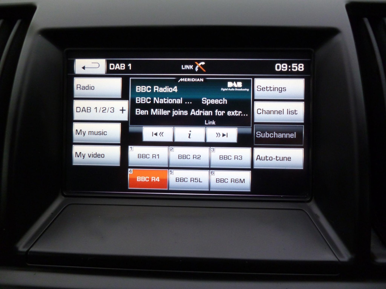 Used Land Rover Freelander 2 2014 for sale - 76728914: Photo 28