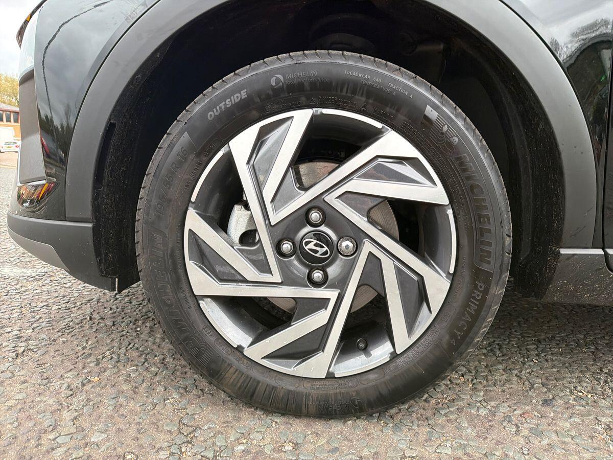 Used Hyundai BAYON 2024 for sale - 76716915: Photo 9