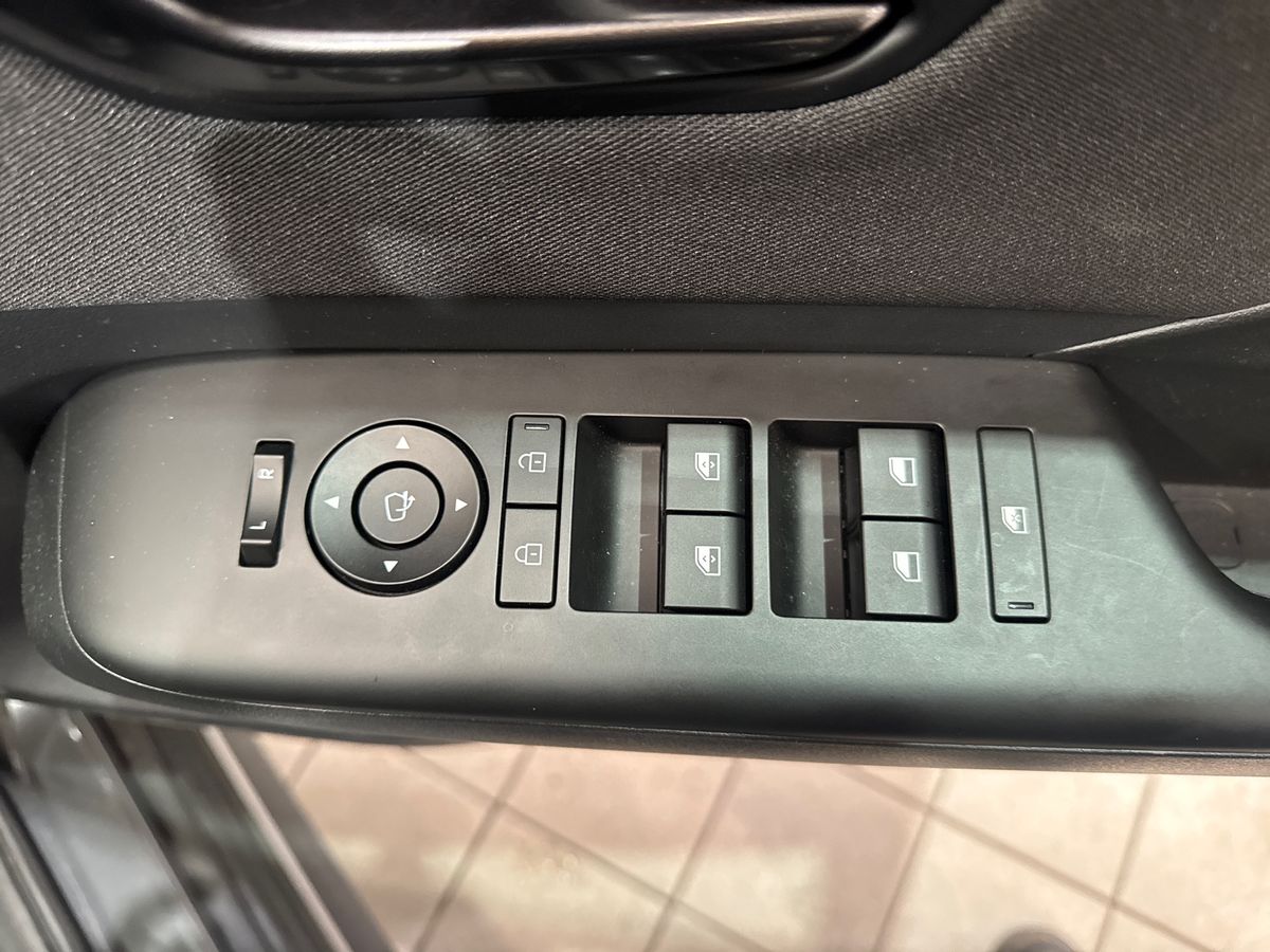 Used Hyundai KONA 2025 for sale - 77893867: Photo 20