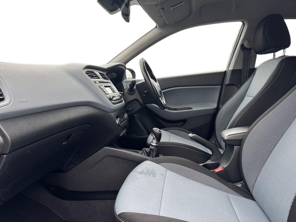 Used Hyundai i20 2015 for sale - 77903225: Photo 10