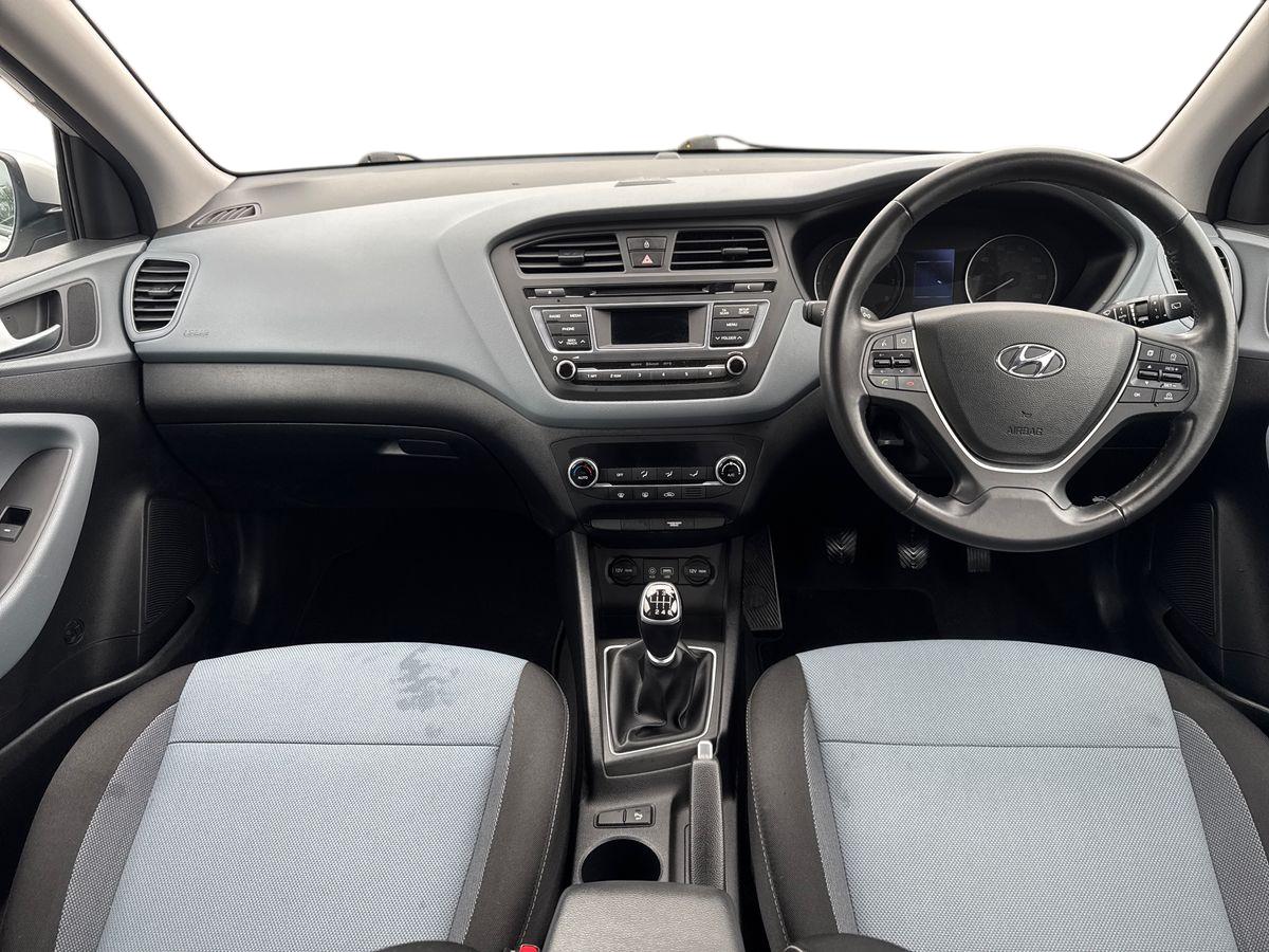 Used Hyundai i20 2015 for sale - 77903225: Photo 13