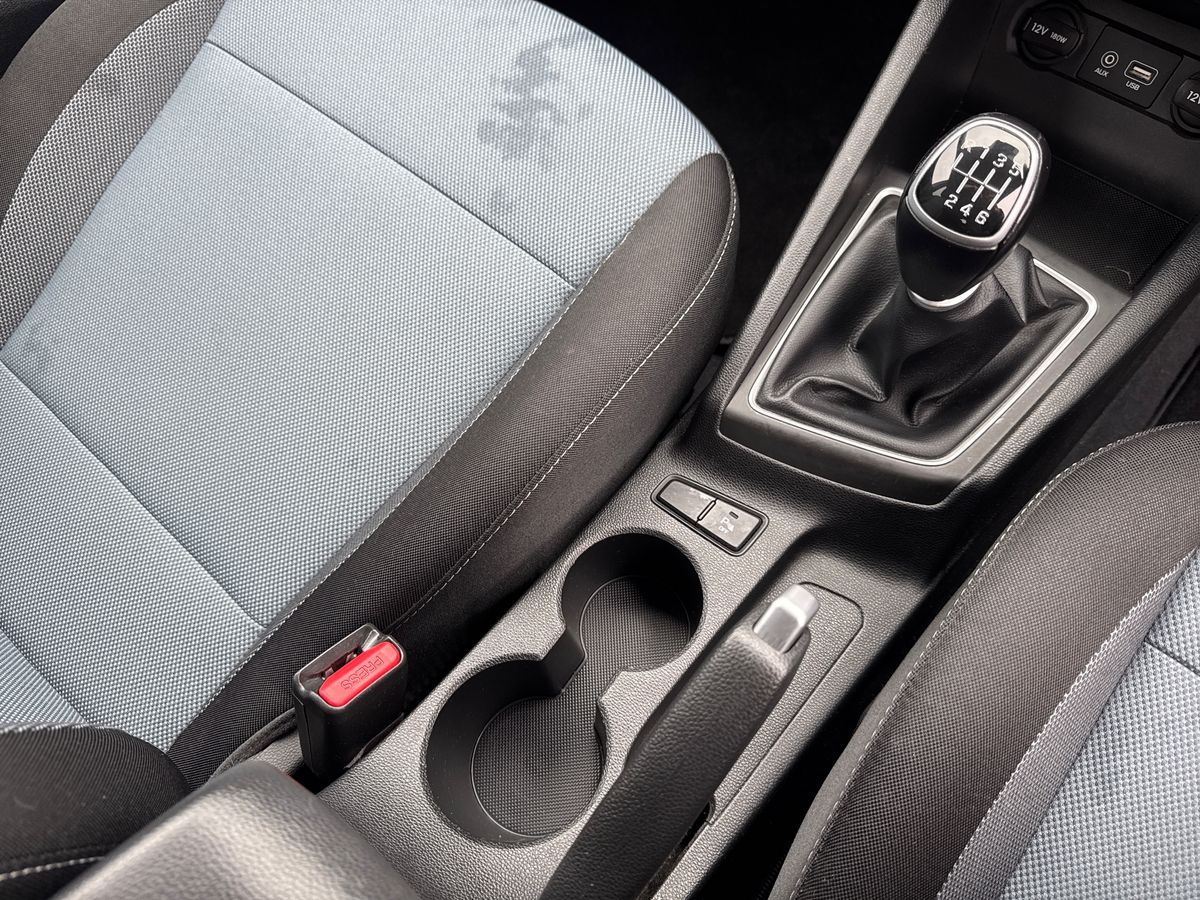 Used Hyundai i20 2015 for sale - 77903225: Photo 19