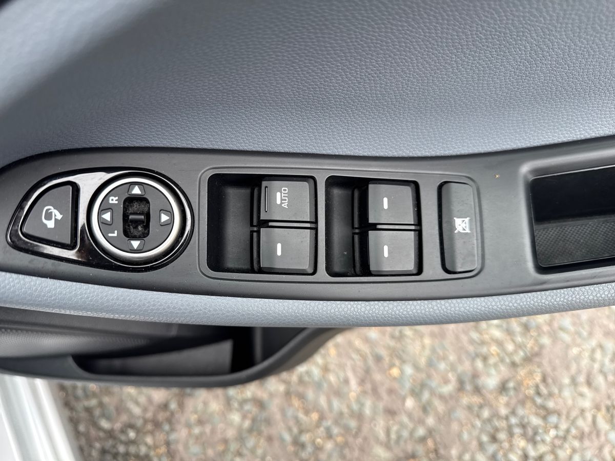 Used Hyundai i20 2015 for sale - 77903225: Photo 20