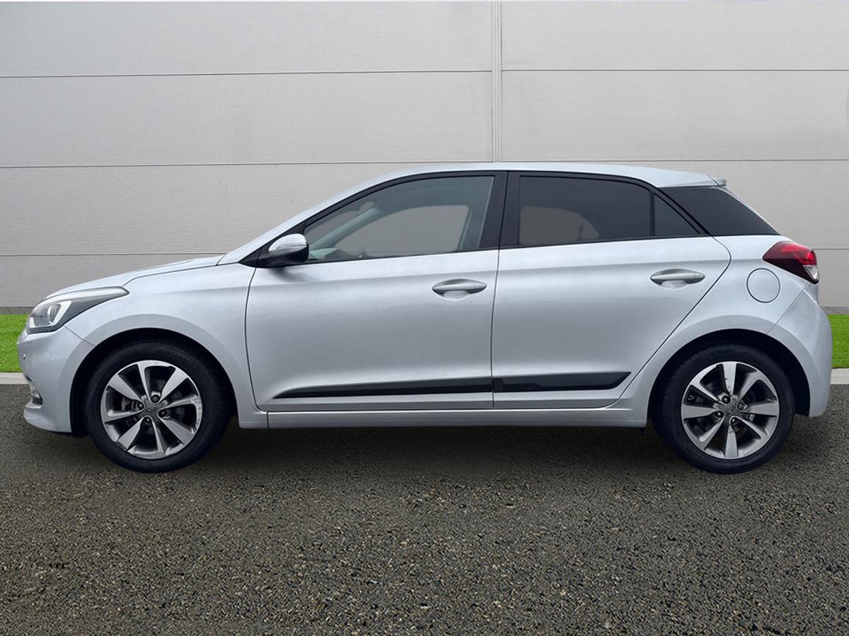 Used Hyundai i20 2015 for sale - 77903225: Photo 4