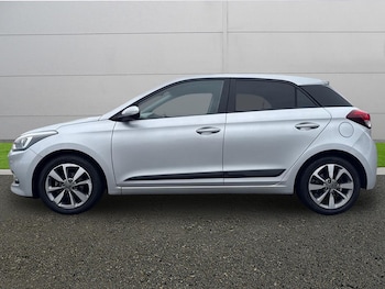 Used Hyundai i20 2015 for sale - 77903225: Photo