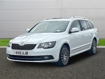 Used Skoda Superb 2015 for sale - 78892516: Photo