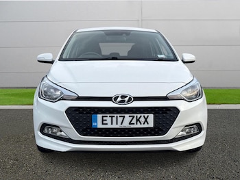 Used Hyundai i20 2017 for sale - 77476454: Photo