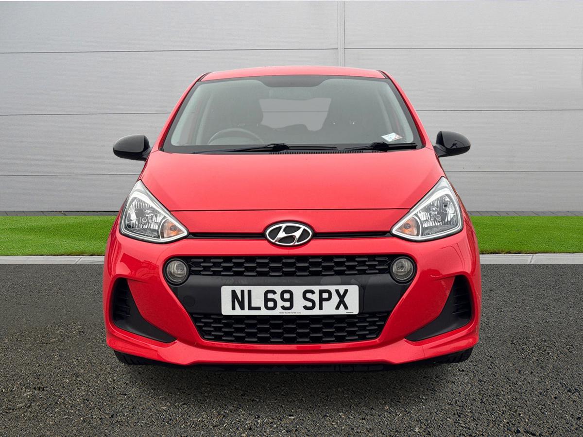 Used Hyundai i10 2019 for sale - 77778352: Photo 2