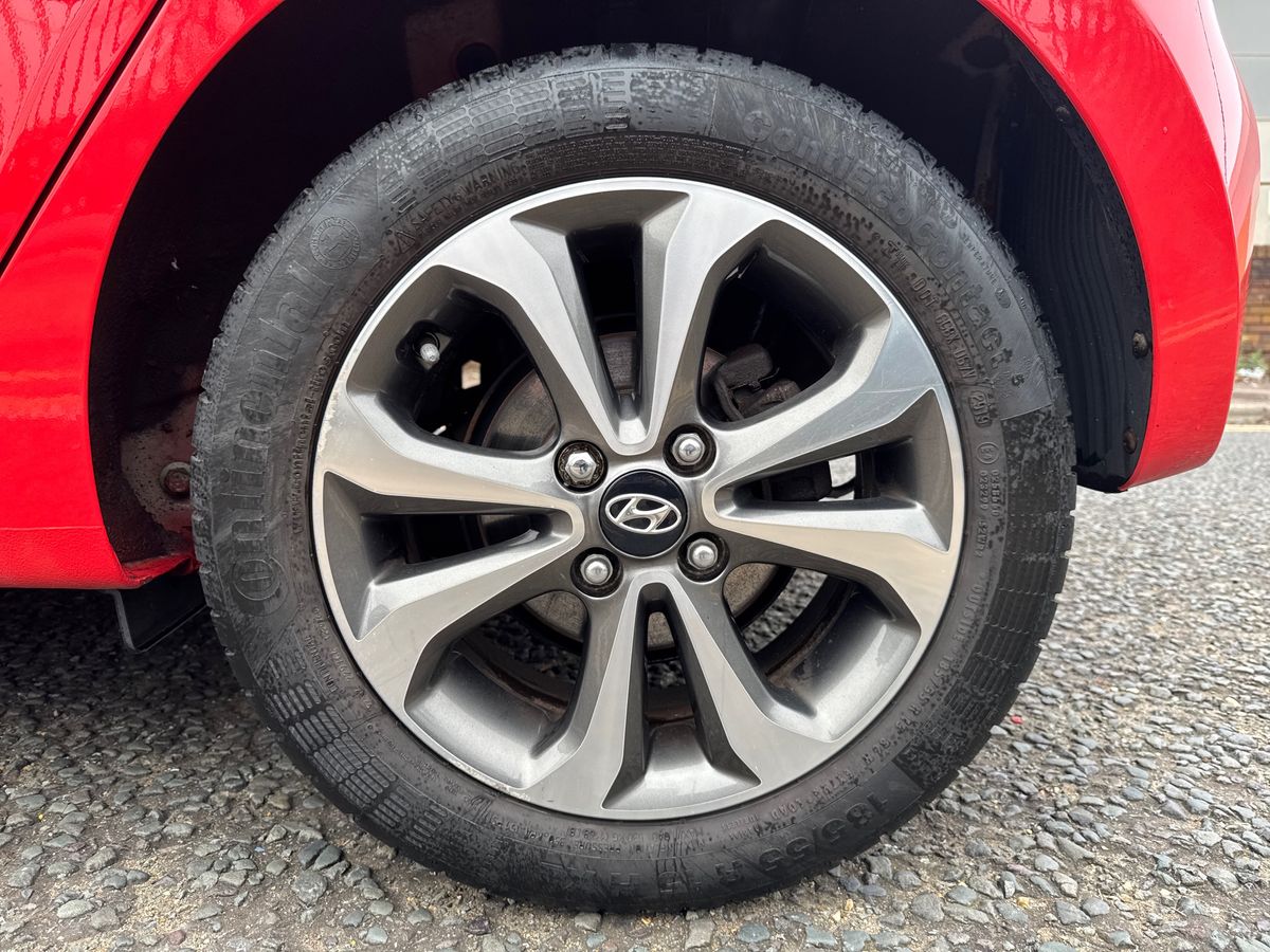 Used Hyundai i10 2019 for sale - 77778352: Photo 9