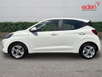 Used Hyundai i10 2020 for sale - 79413361: Photo