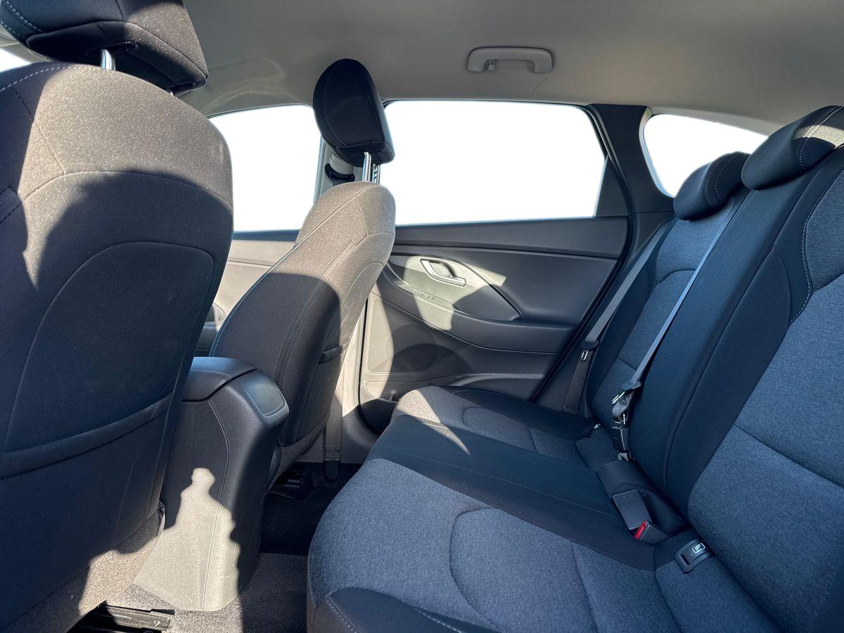 Used Hyundai i30 2023 for sale - 77010314: Photo 11