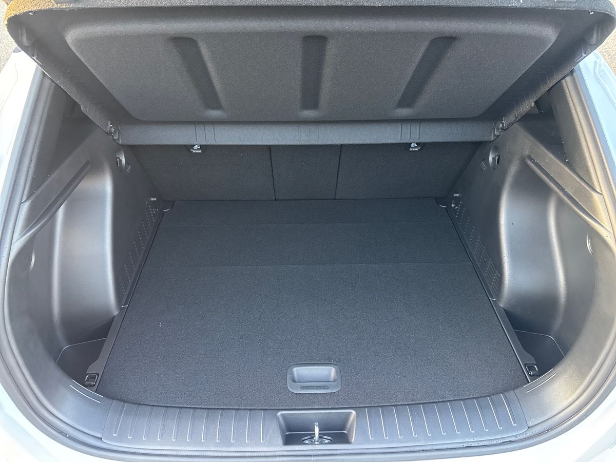 Used Hyundai KONA 2025 for sale - 77075810: Photo 12