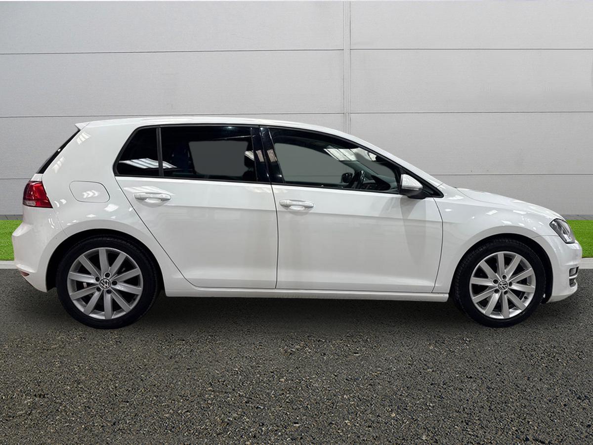Used Volkswagen Golf 2016 for sale - 77893929: Photo 8