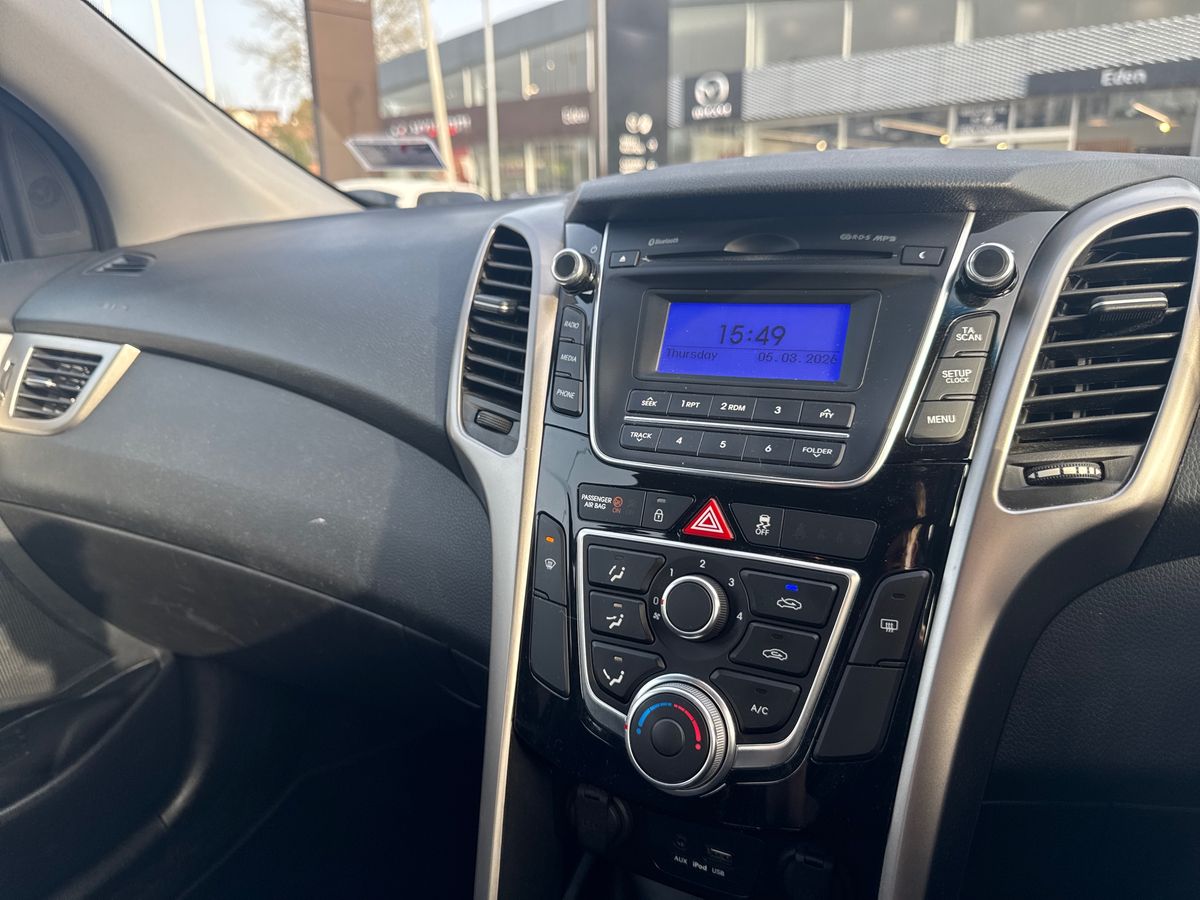 Used Hyundai i30 2016 for sale - 77771102: Photo 18