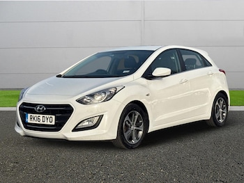 Used Hyundai i30 2016 for sale - 77771102: Photo