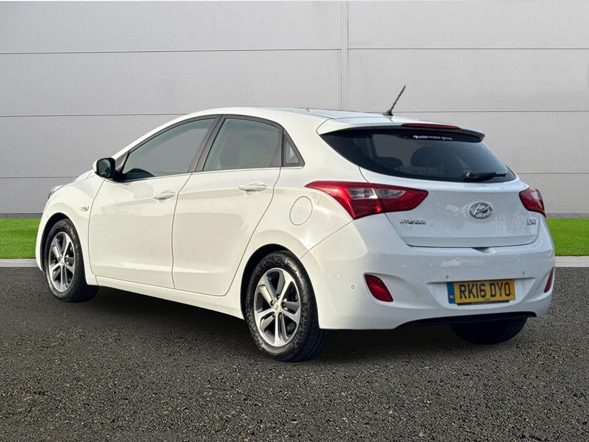 Used Hyundai i30 2016 for sale - 77771102: Photo 5