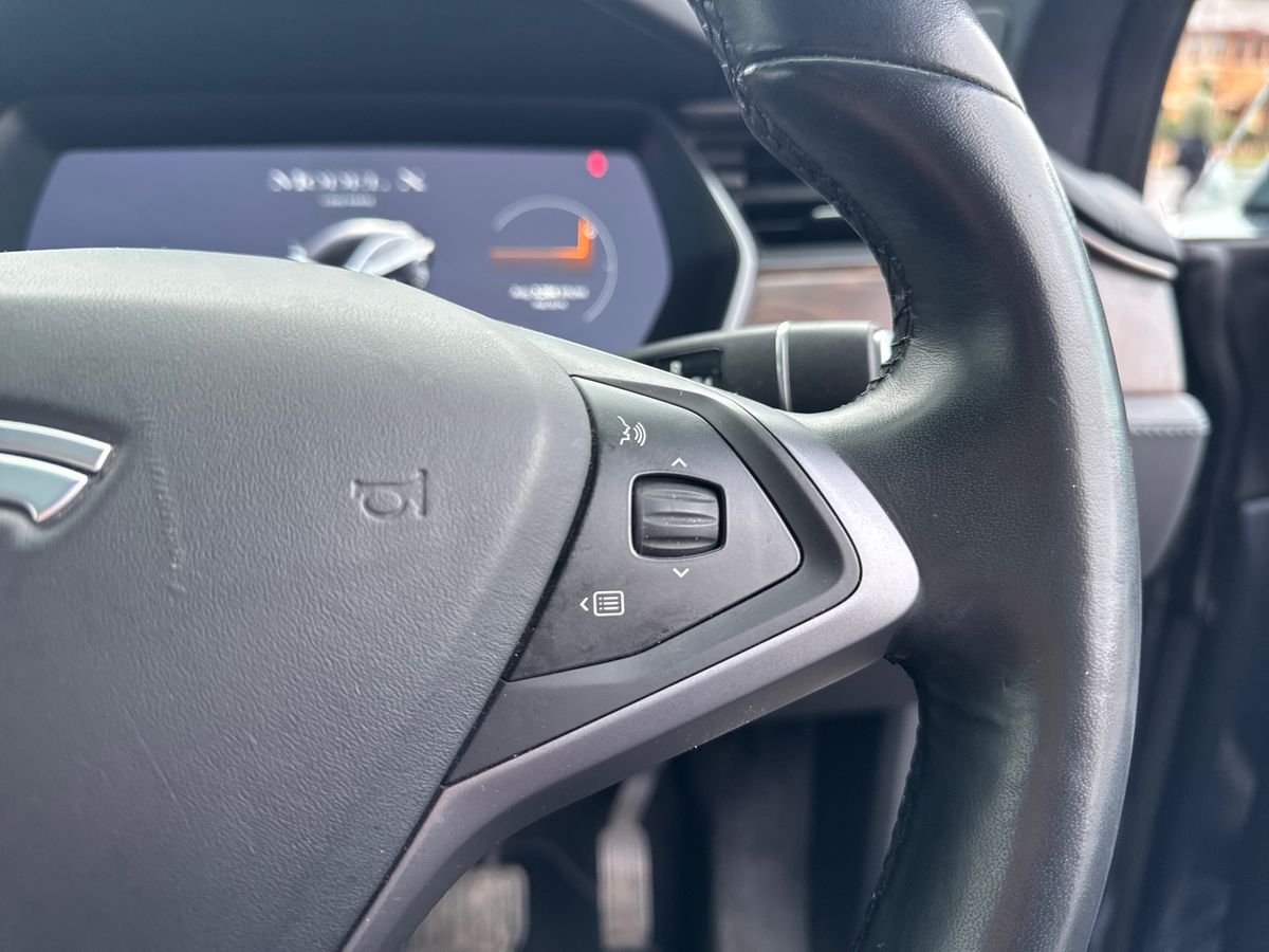 Used Tesla Model X 2020 for sale - 77480241: Photo 17