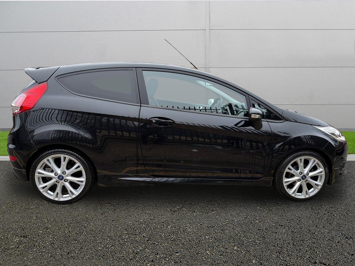 Used Ford Fiesta 2015 for sale - 77755633: Photo 8