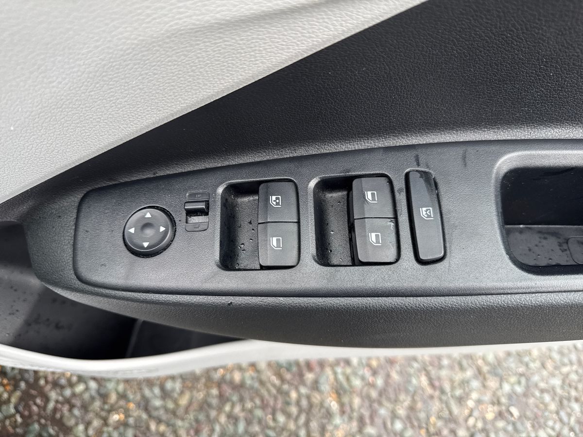 Used Hyundai i10 2023 for sale - 77307416: Photo 20