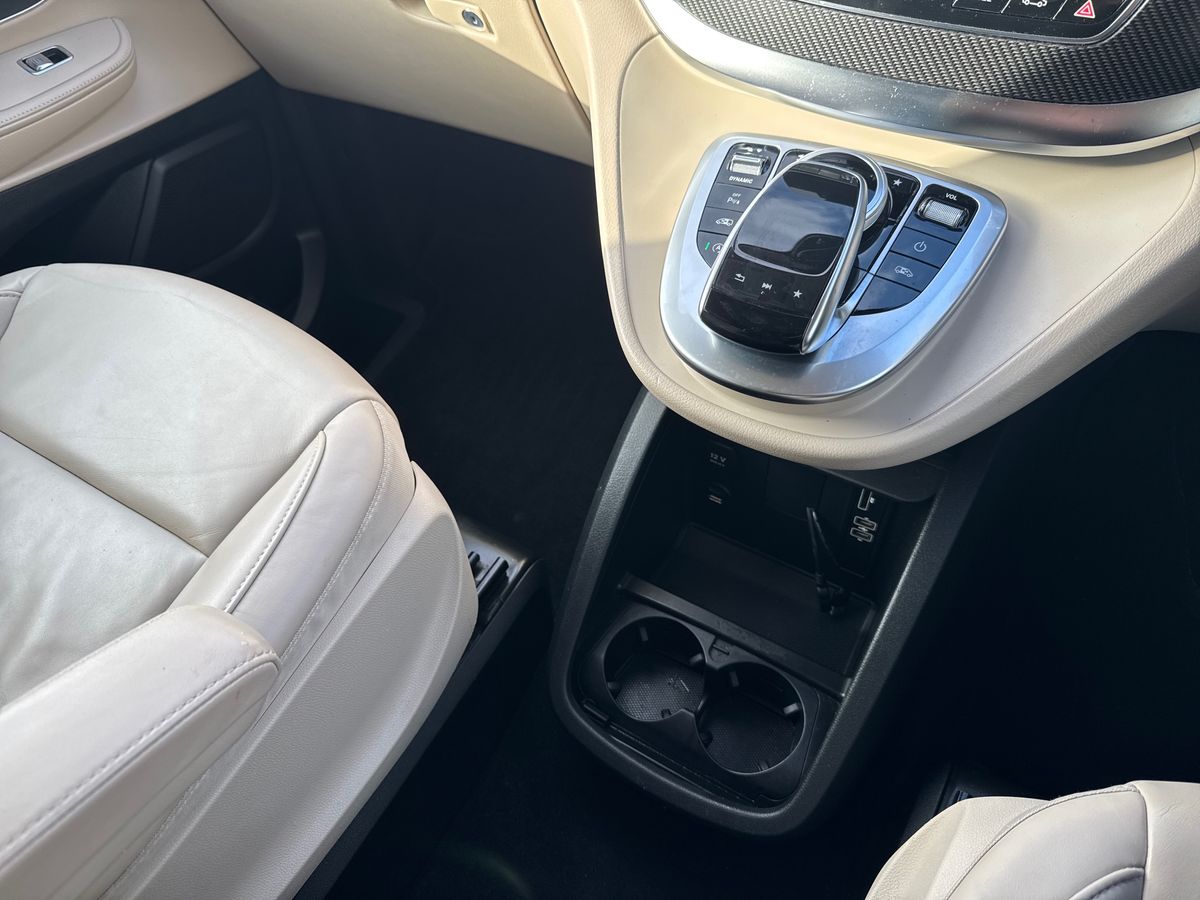 Used Mercedes-Benz V-Class 2018 for sale - 77372998: Photo 19