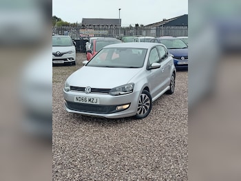 Used Volkswagen Polo 2016 for sale - 78290344: Photo