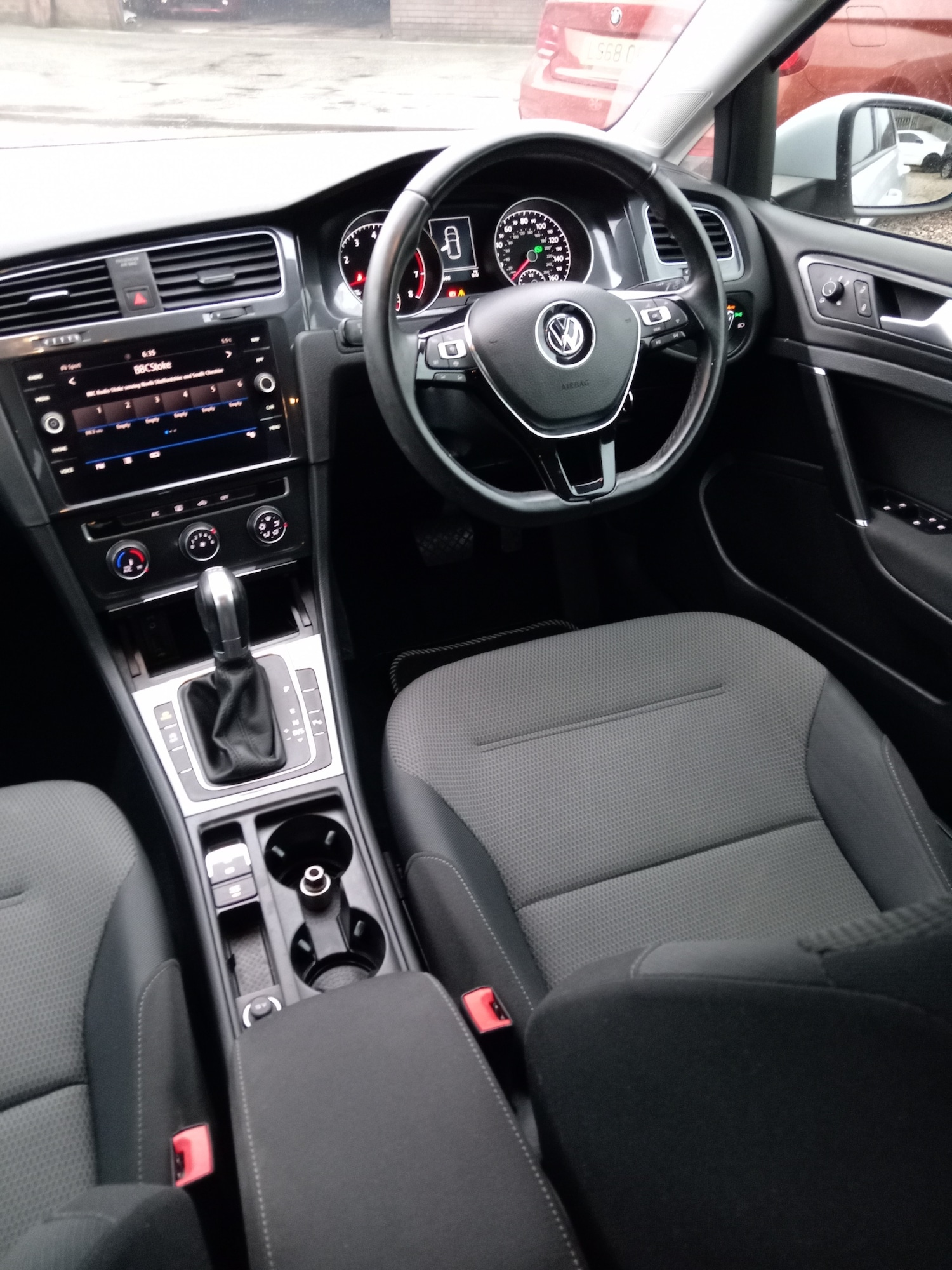 Used Volkswagen Golf 2019 for sale - 76819684: Photo 7