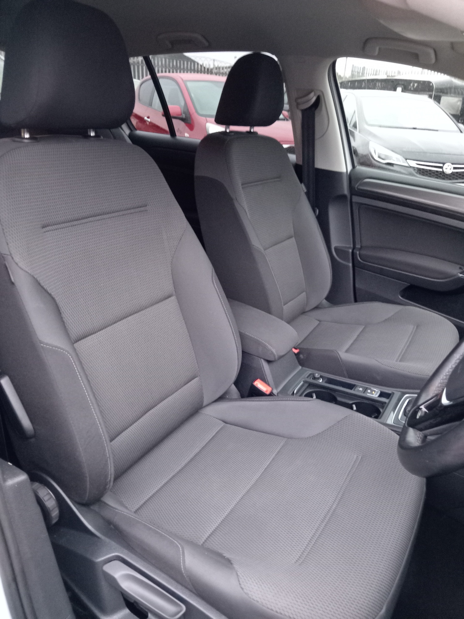 Used Volkswagen Golf 2019 for sale - 76819684: Photo 8