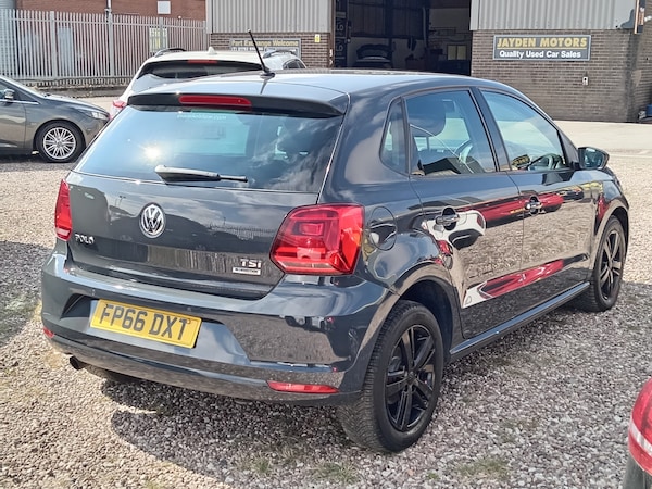 Used Volkswagen Polo 2016 for sale - 74424775: Photo 4