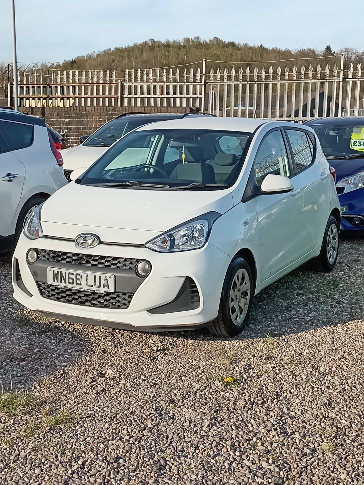 Used Hyundai i10 2018 for sale - 78187567: Photo 2