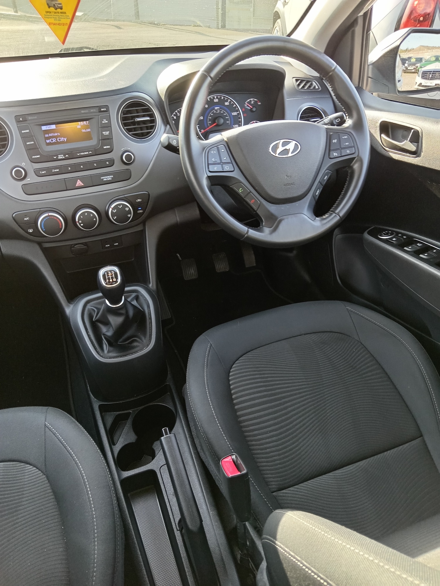 Used Hyundai i10 2018 for sale - 78187567: Photo 5
