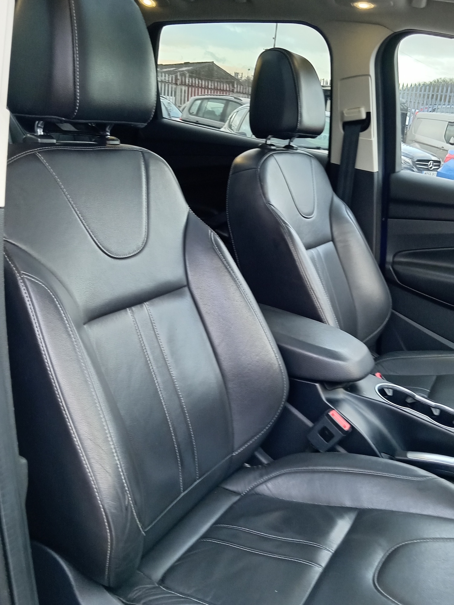 Used Ford Kuga 2014 for sale - 76911392: Photo 12