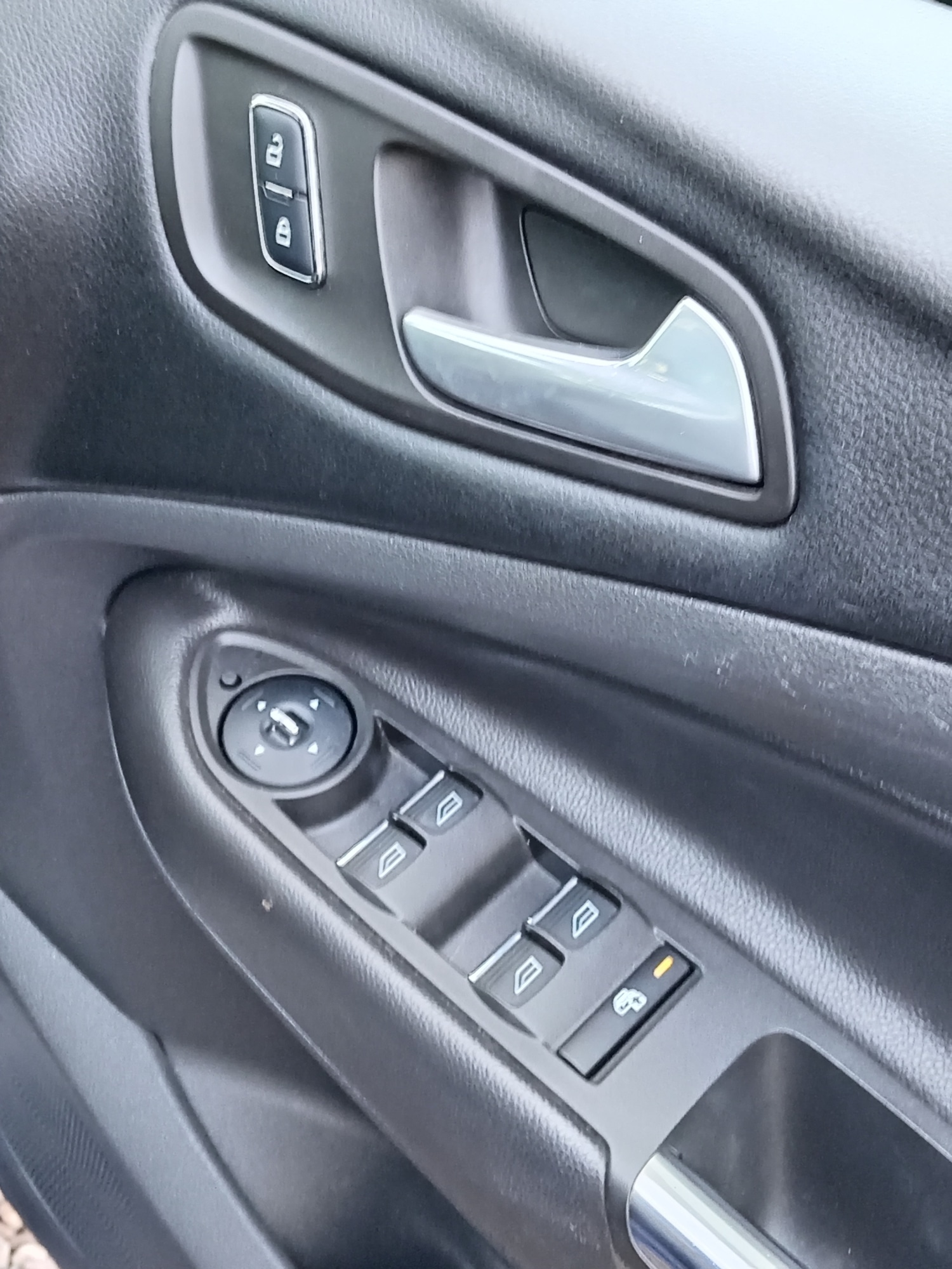 Used Ford Kuga 2014 for sale - 76911392: Photo 15