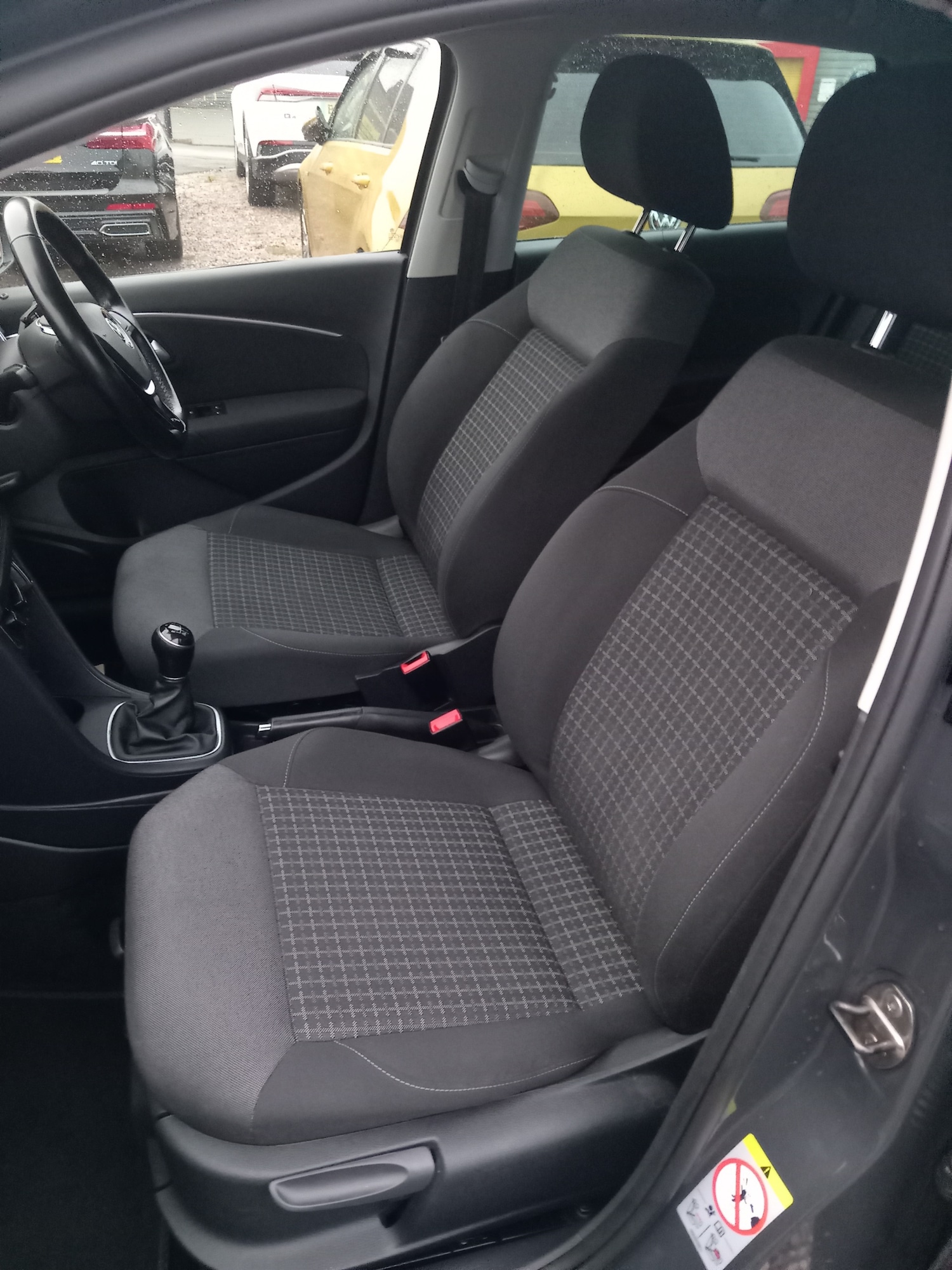 Used Volkswagen Polo 2017 for sale - 76847726: Photo 10