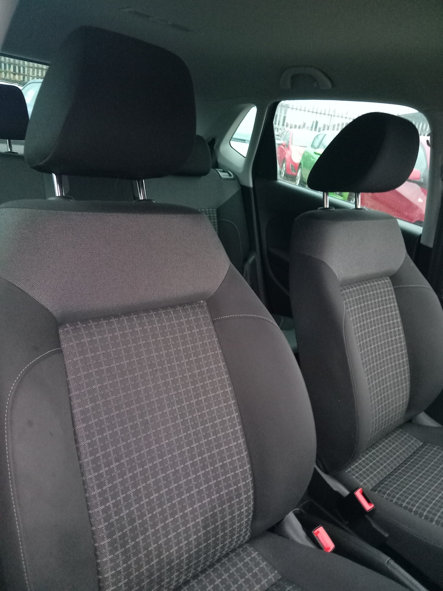 Used Volkswagen Polo 2017 for sale - 76847726: Photo 8