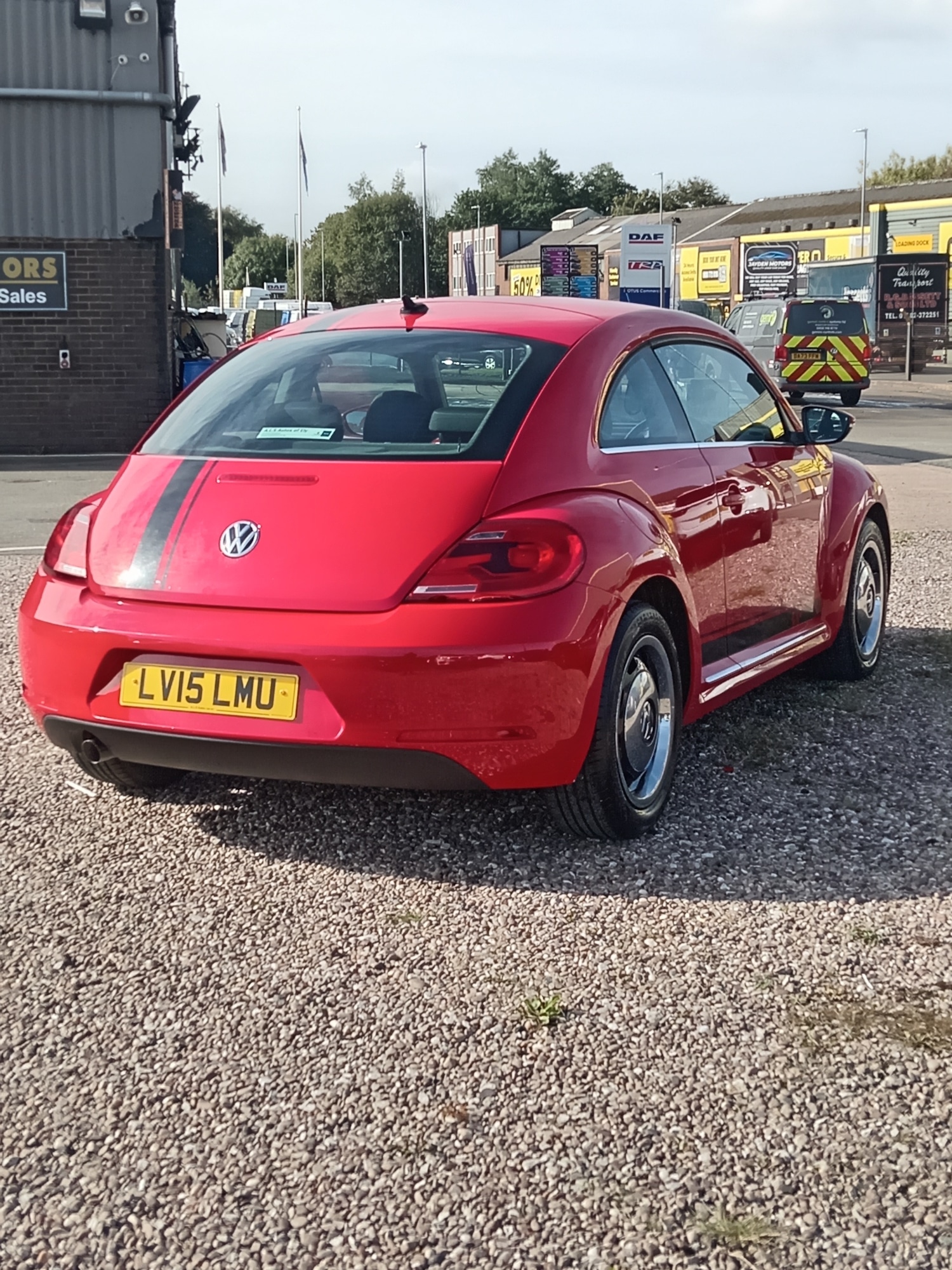 Used Volkswagen Beetle 2015 for sale - 76107456: Photo 3