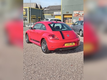 Used Volkswagen Beetle 2015 for sale - 76107456: Photo