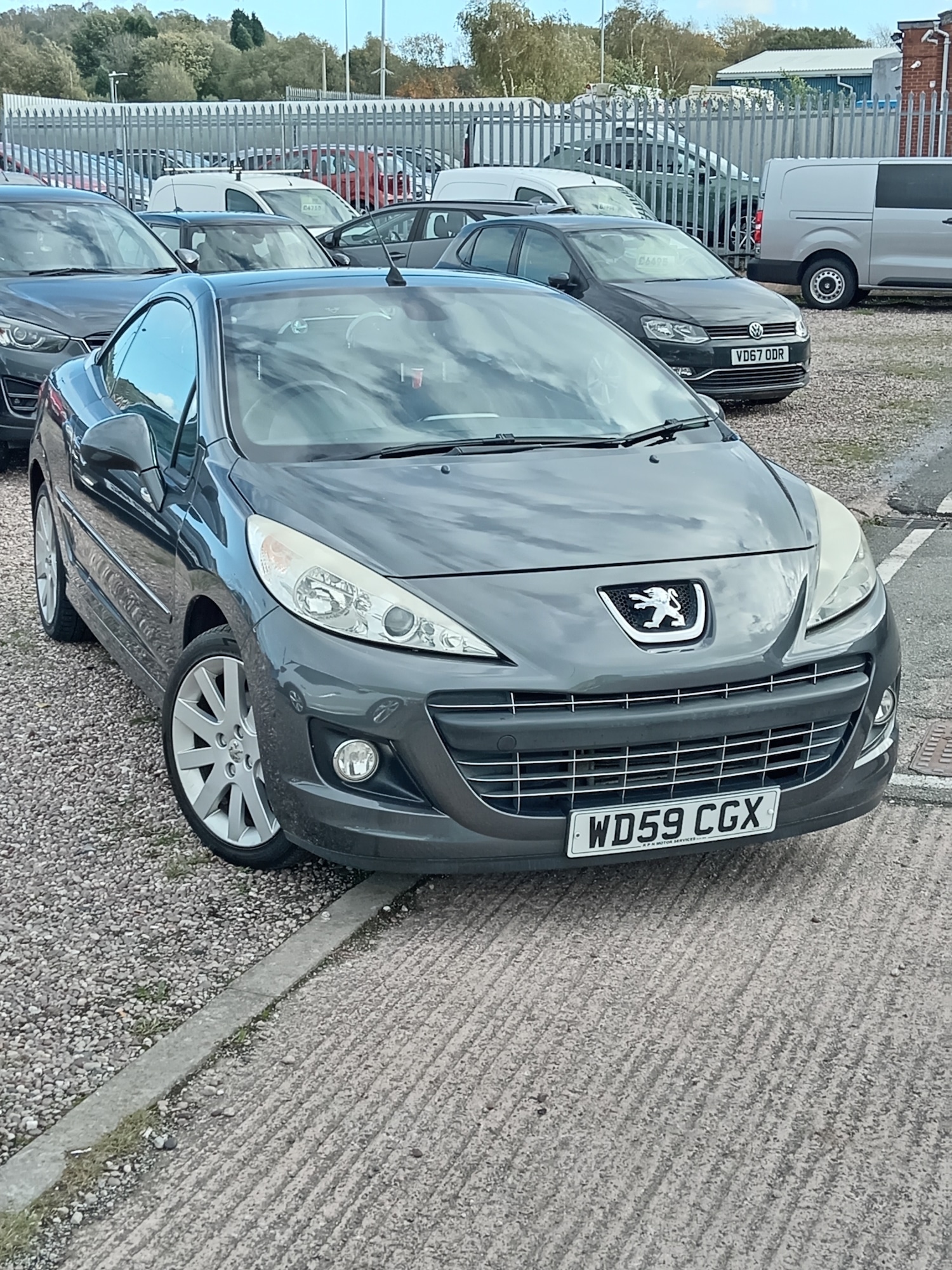 Used Peugeot 207 2010 for sale - 76402169: Photo 1