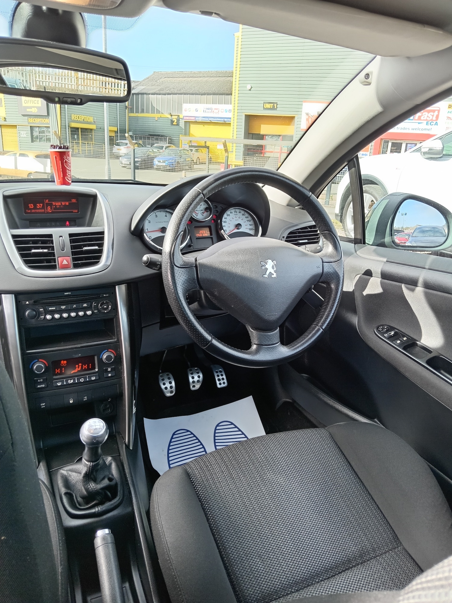 Used Peugeot 207 2010 for sale - 76402169: Photo 13