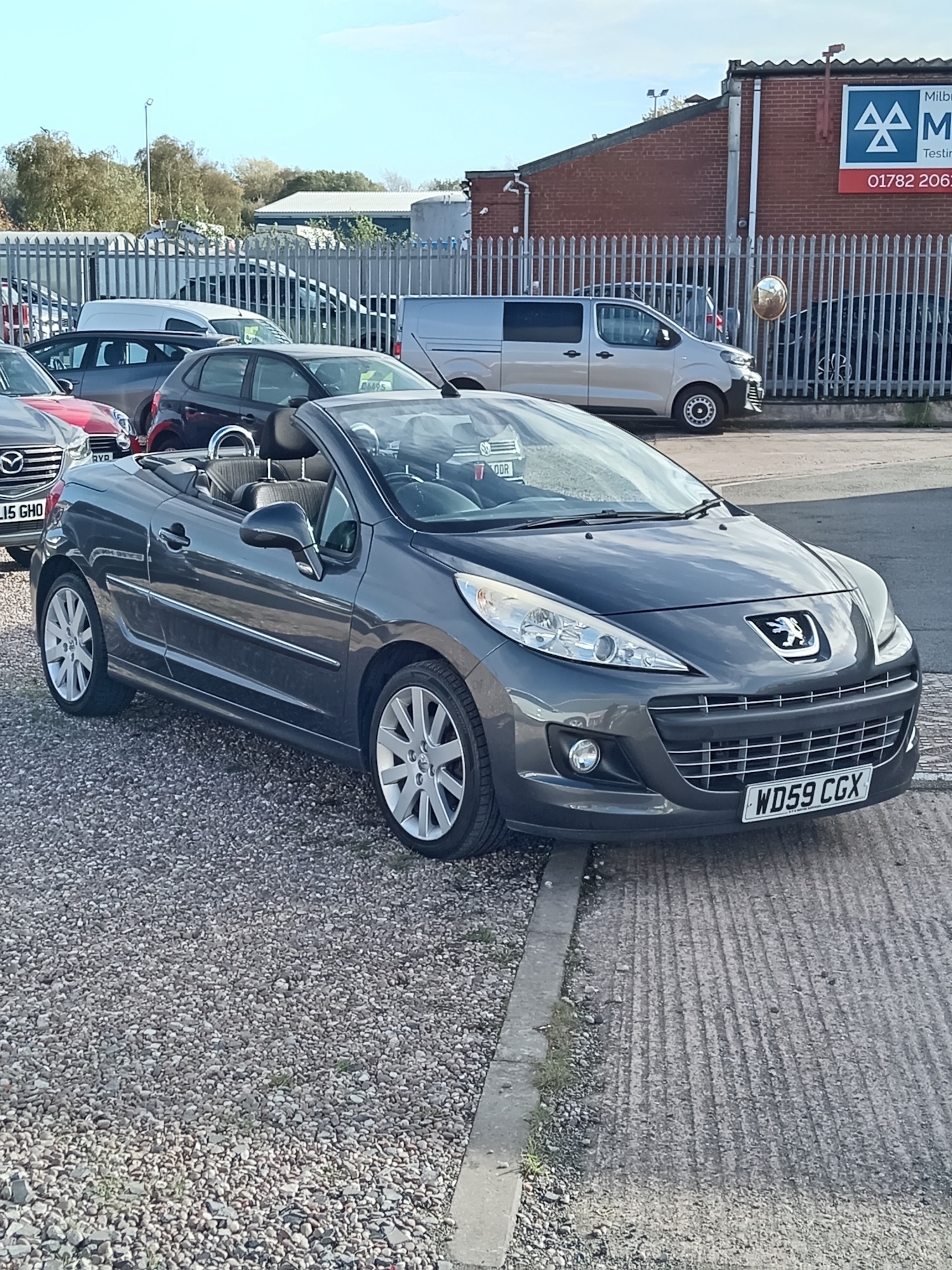Used Peugeot 207 2010 for sale - 76402169: Photo 6