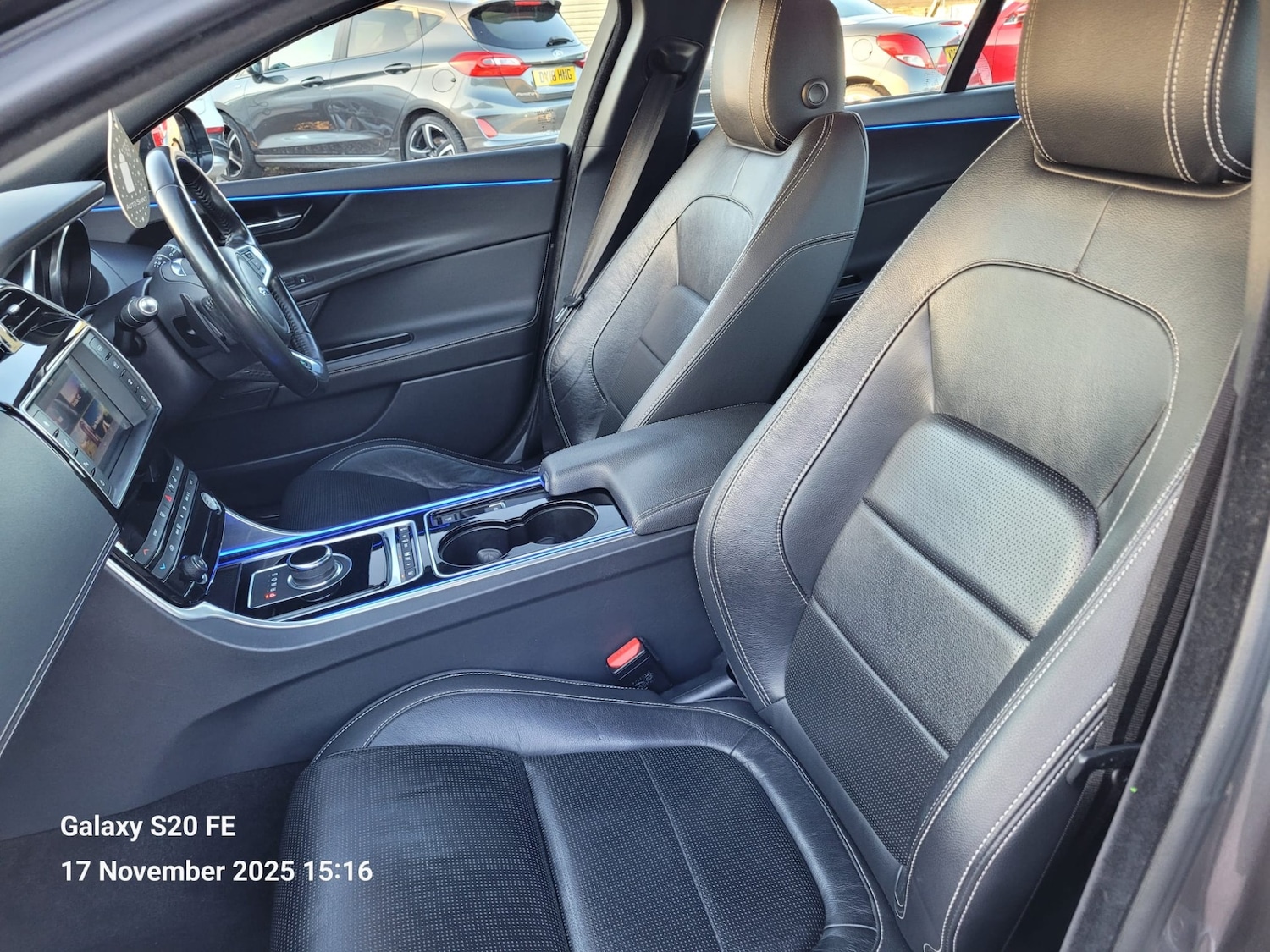 Used Jaguar XE 2017 for sale - 76618500: Photo 10