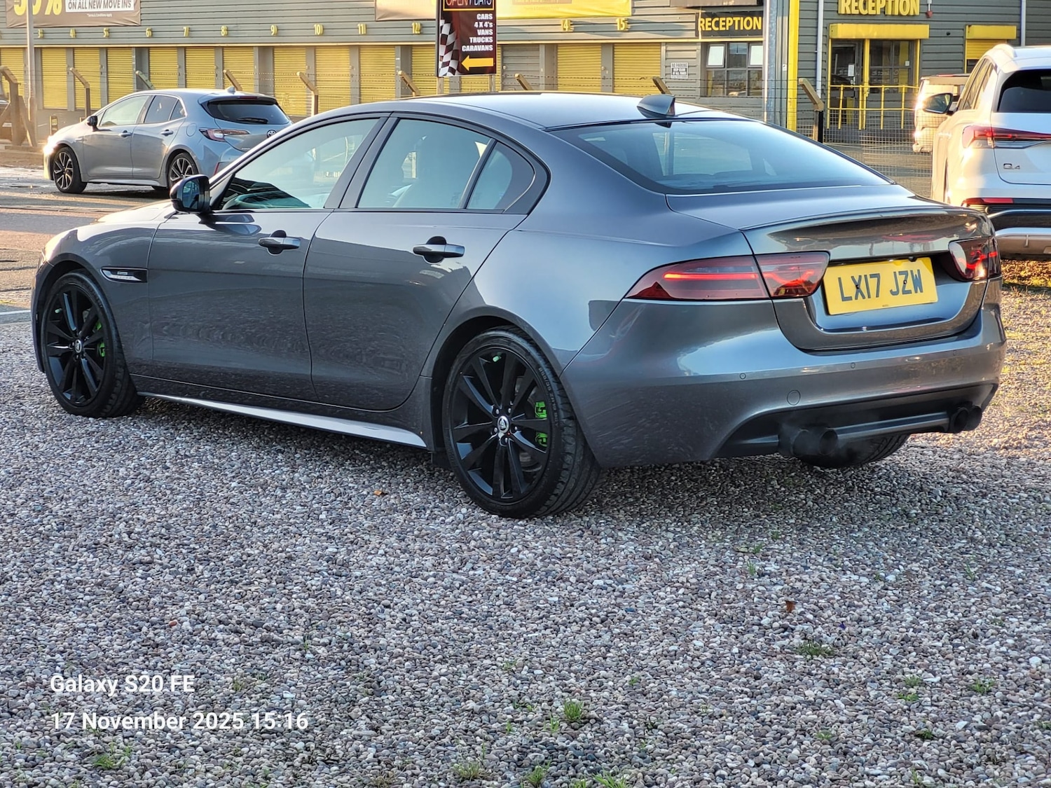 Used Jaguar XE 2017 for sale - 76618500: Photo 3