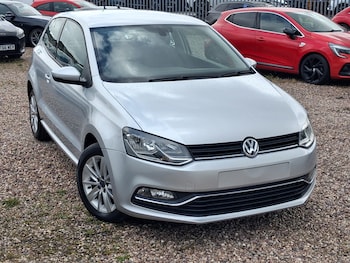 Used Volkswagen Polo 2015 for sale - 78571774: Photo
