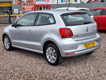 Used Volkswagen Polo 2015 for sale - 78571774: Photo